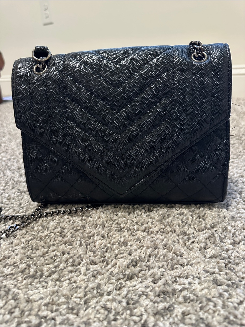 Black Quilted Chain Shoulder Bag - Classic Women's Crossbody